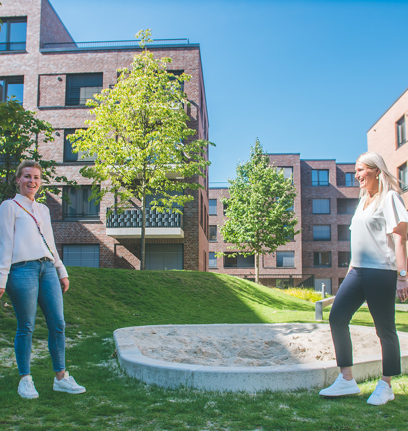 Nina Kremer und Henriette Borrmann auf Gemeinschaftsfläche